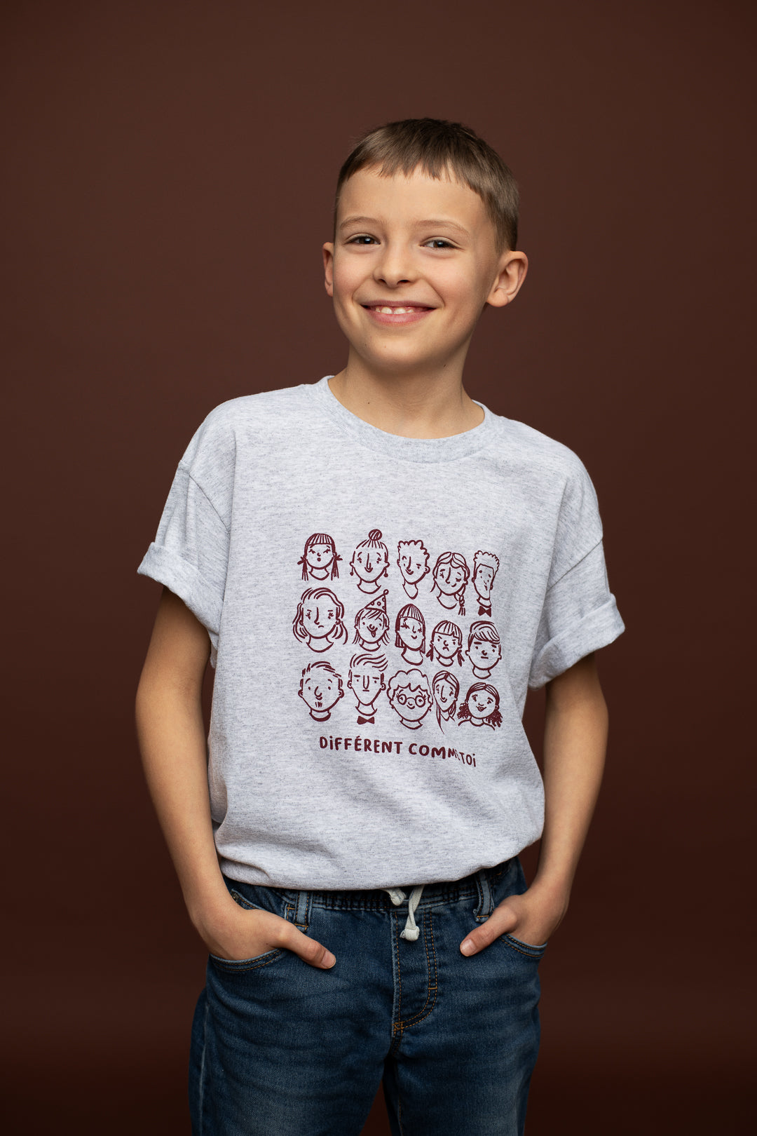 T-shirt Différent comme toi - enfant - gris pâle (illustration)