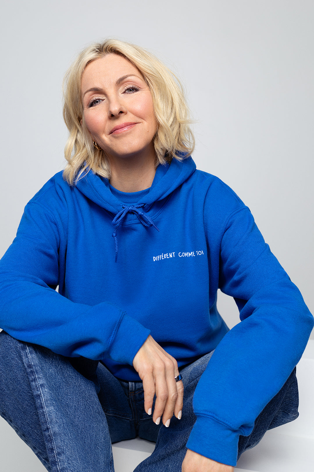 Molleton à capuchon Différent comme toi - adulte - bleu royal