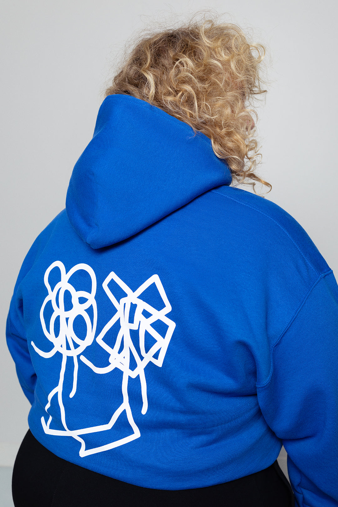 Molleton à capuchon Différent comme toi - adulte - bleu royal (illustration par LeBicar)